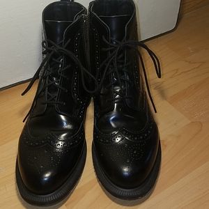 Black OXFORD DR. MARTENS